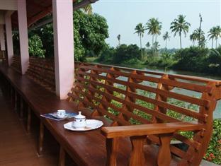 Backwater Breeze Kumarakom Exterior photo